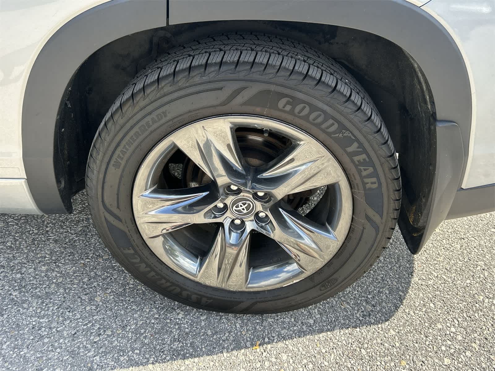 2017 Toyota Highlander Limited Platinum photo 9