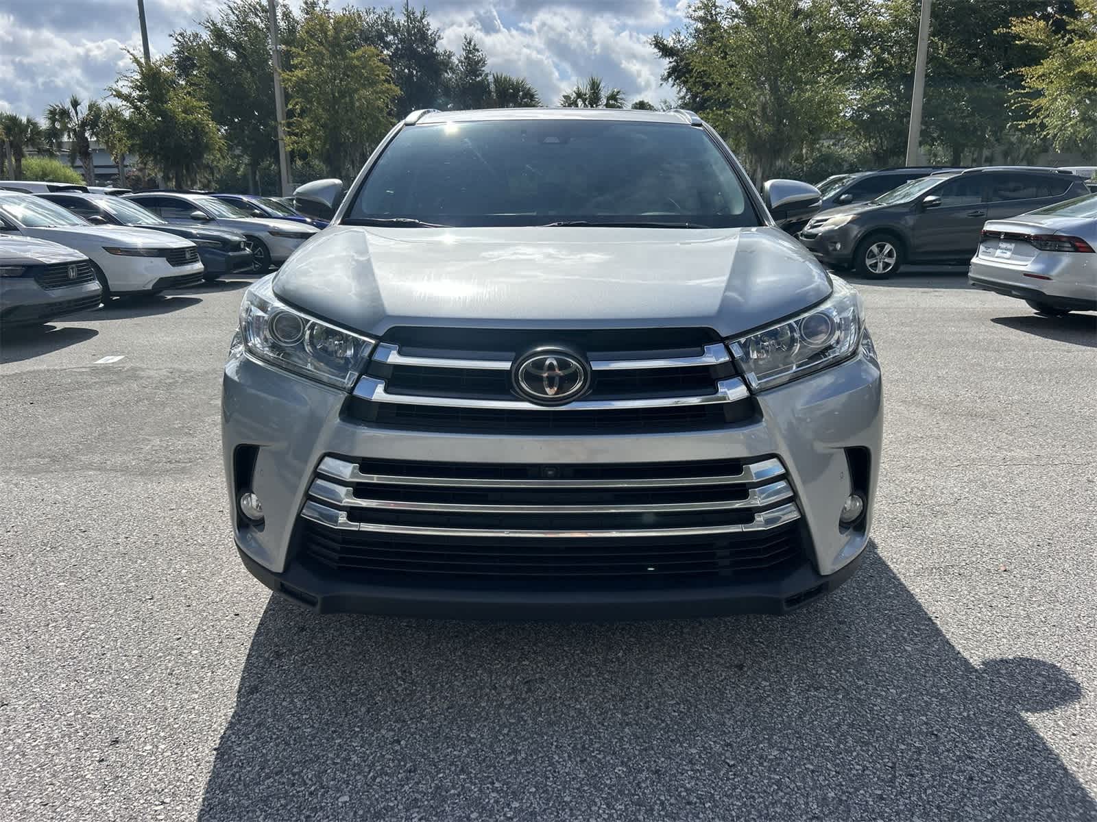 2017 Toyota Highlander Limited Platinum photo 7