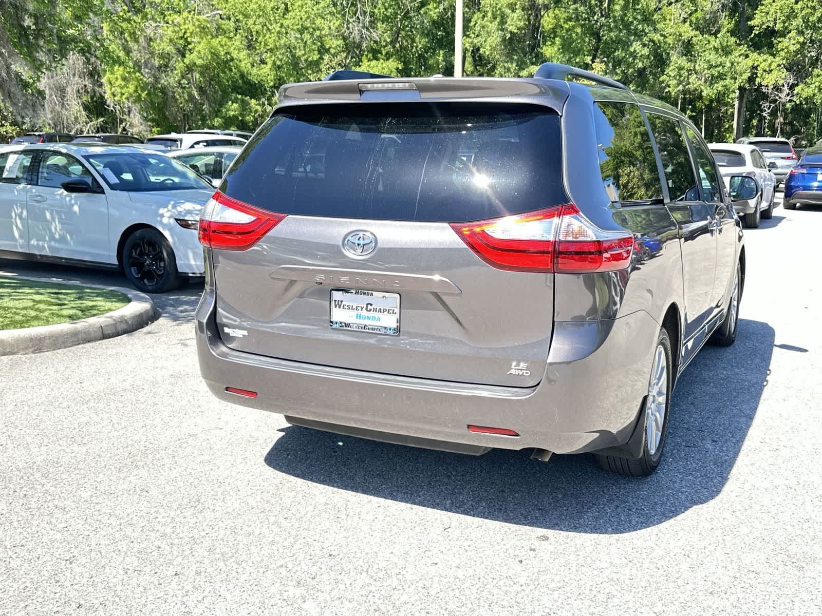 View vehicle photo 6