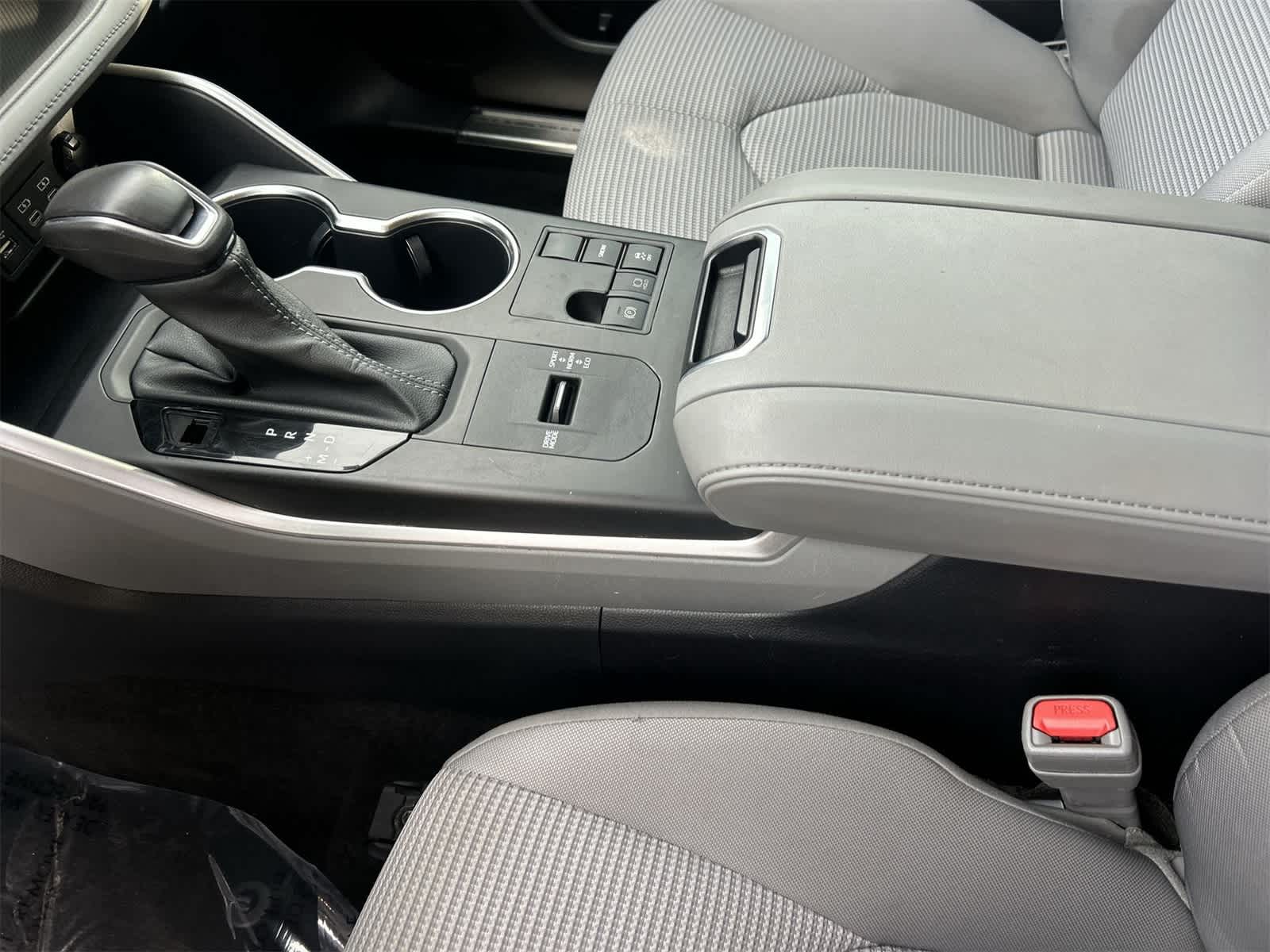 2023 Toyota Highlander XLE photo 17