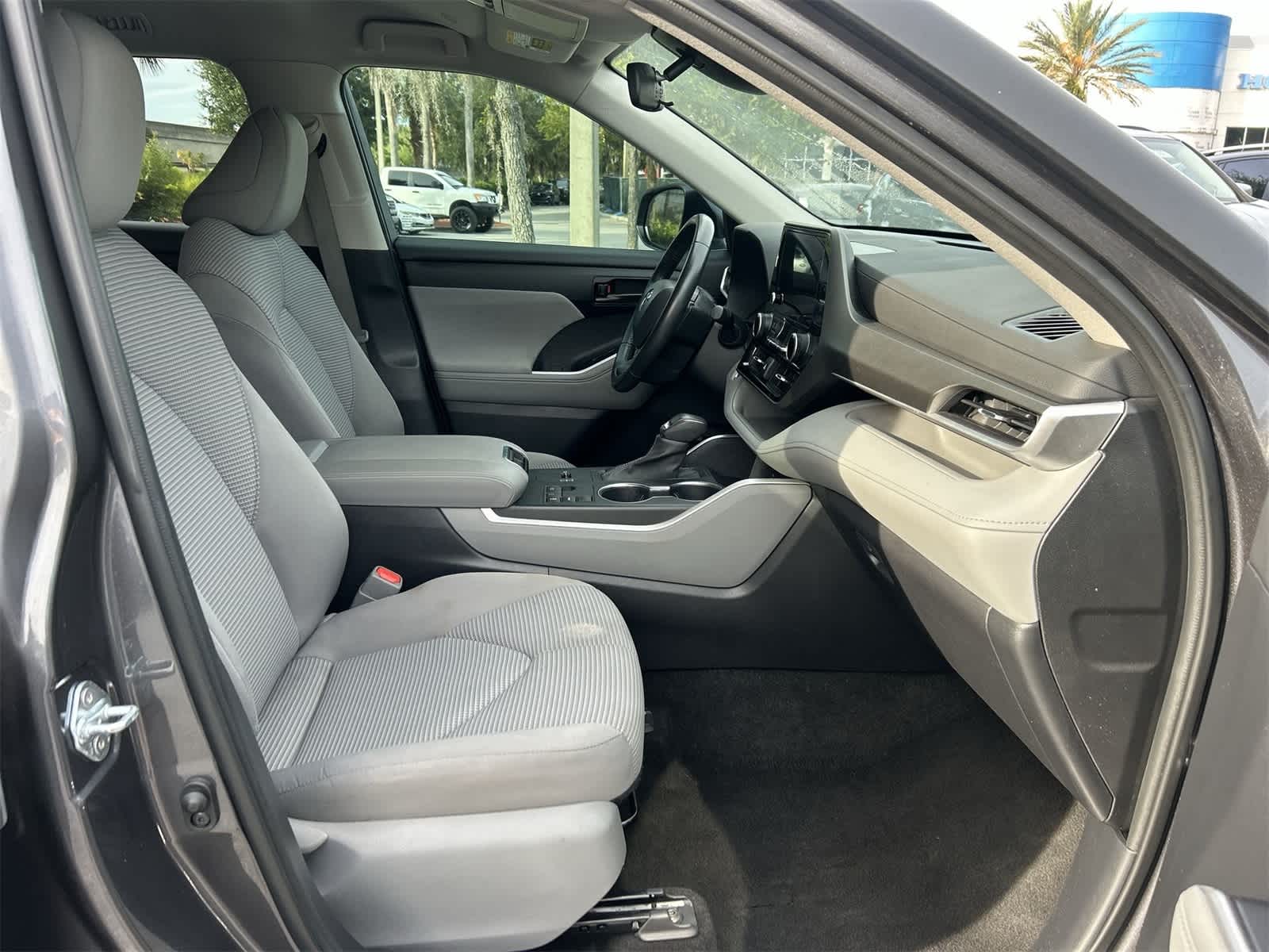 2023 Toyota Highlander XLE photo 15