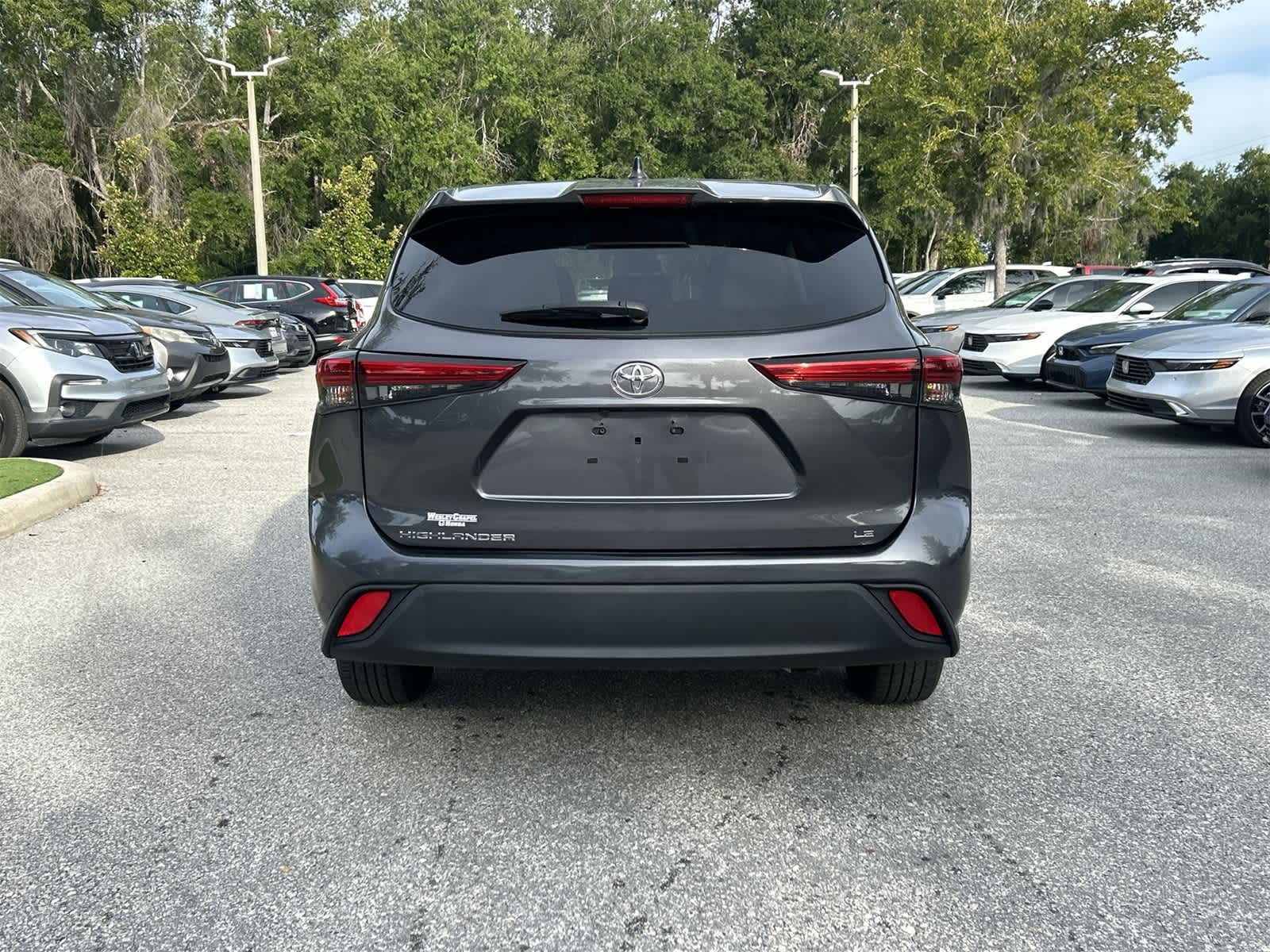 2023 Toyota Highlander XLE photo 5