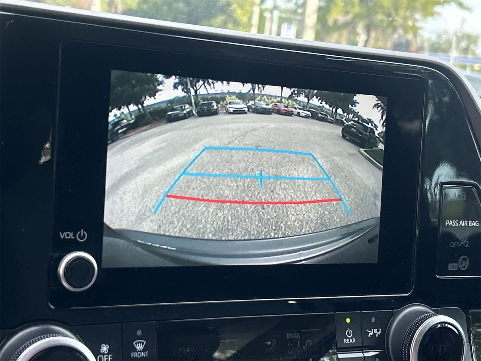 2023 Toyota Highlander XLE photo 18