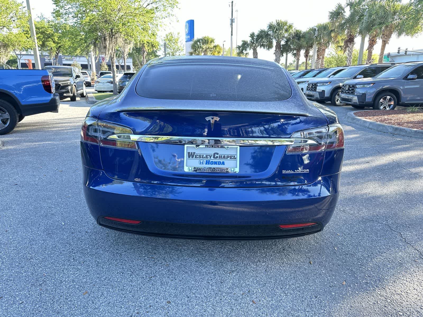 View vehicle photo 5