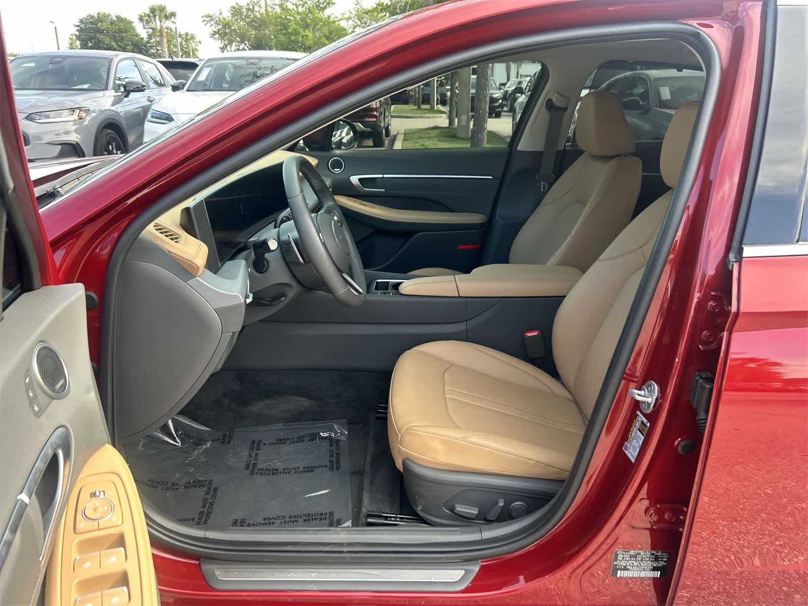 Used 2024 Hyundai Sonata Hybrid Limited with VIN KMHL54JJ1RA092929 for sale in Wesley Chapel, FL