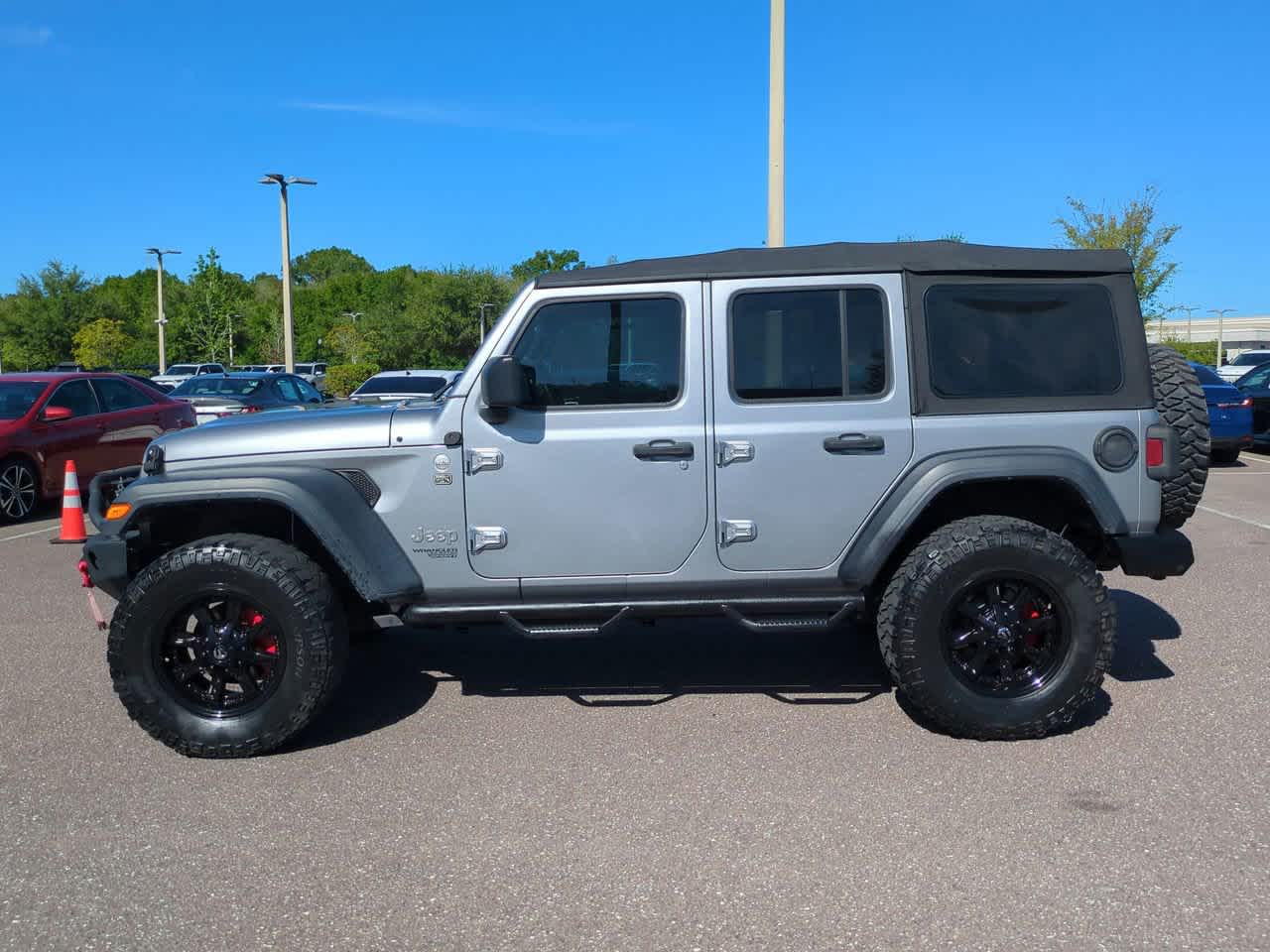 View vehicle photo 3