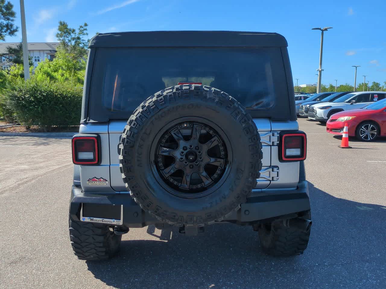 View vehicle photo 5