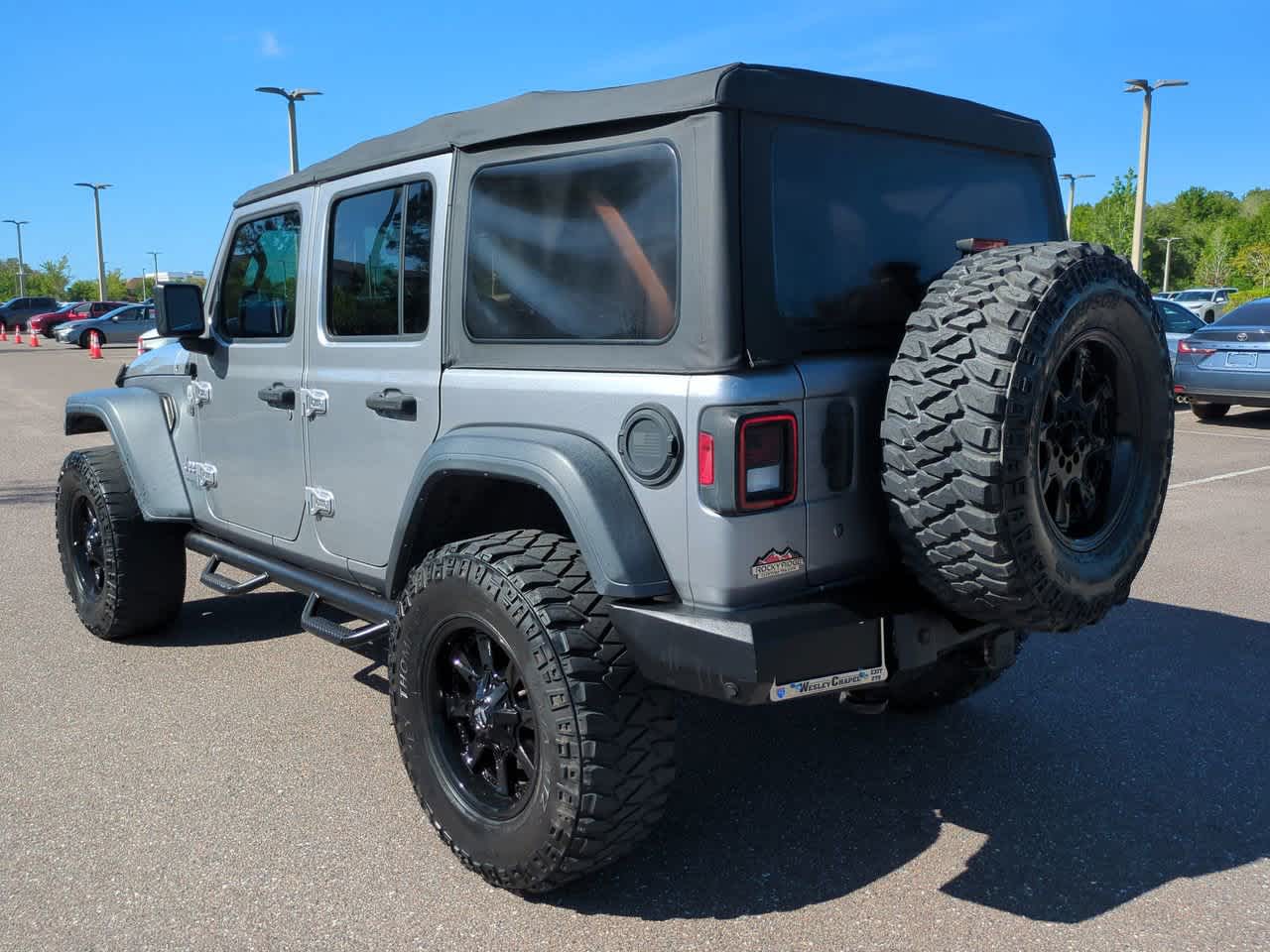 View vehicle photo 4