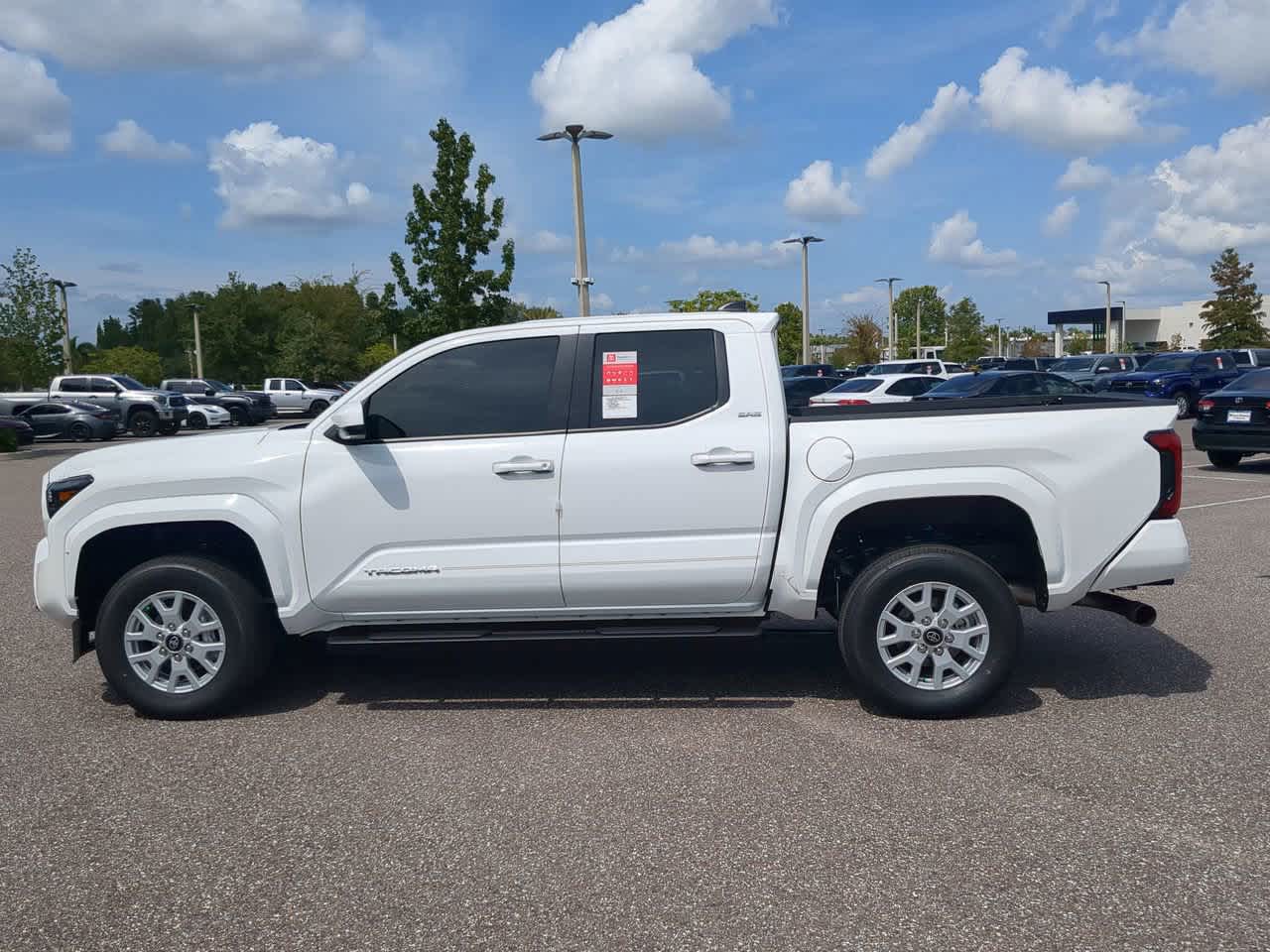 2025 Toyota Tacoma SR5 Double Cab photo 4