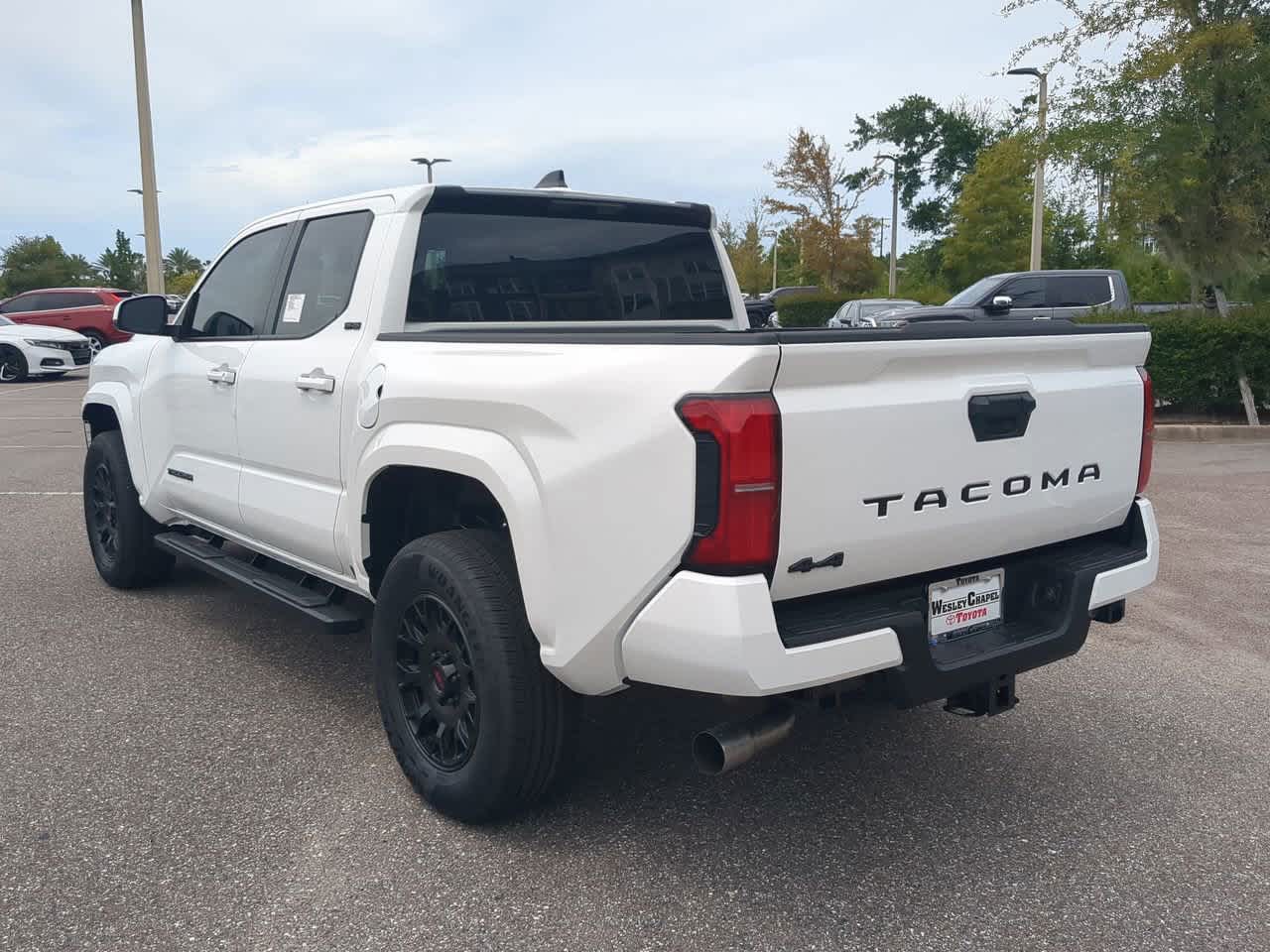 2025 Toyota Tacoma SR5 Double Cab photo 3