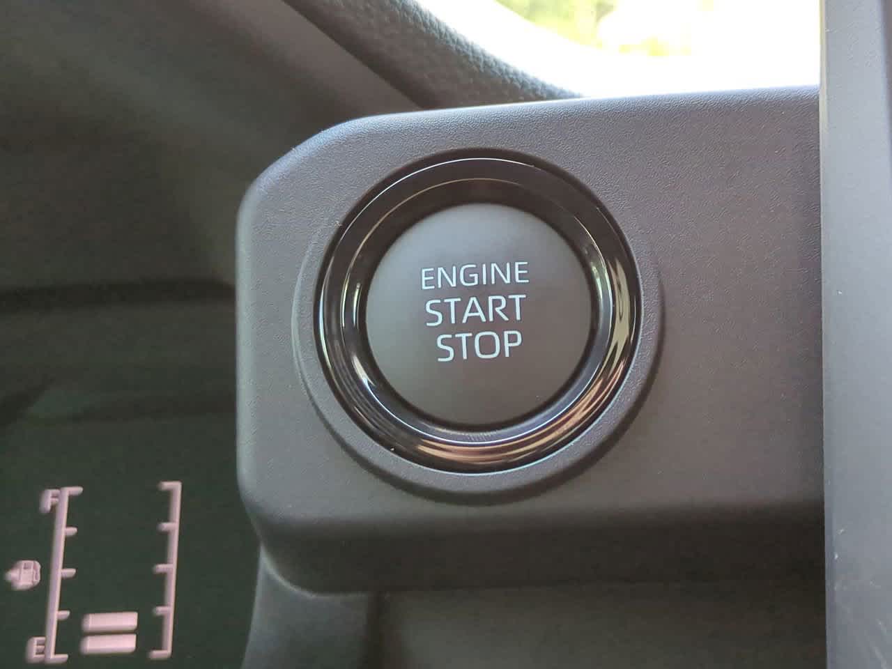 2025 Toyota Tacoma SR5 Double Cab photo 12