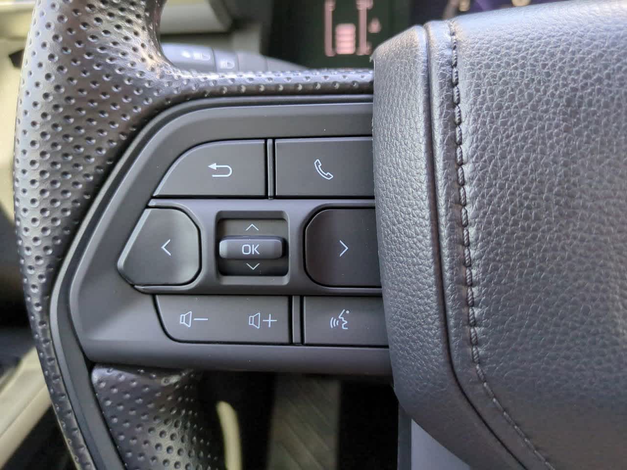 2025 Toyota Tacoma SR5 Double Cab photo 19
