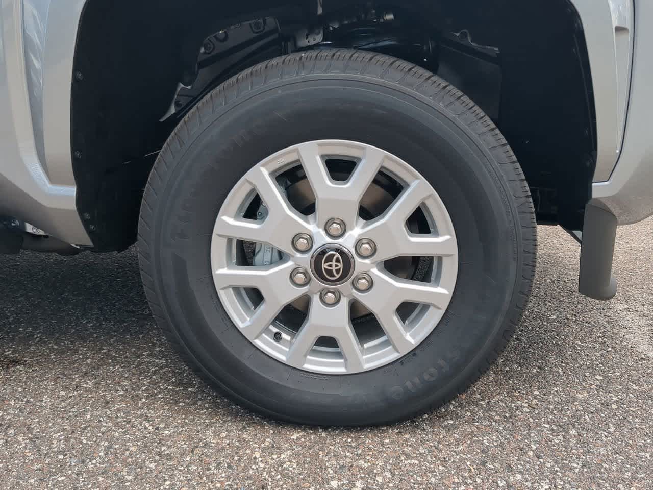 2025 Toyota Tacoma SR5 Double Cab photo 12
