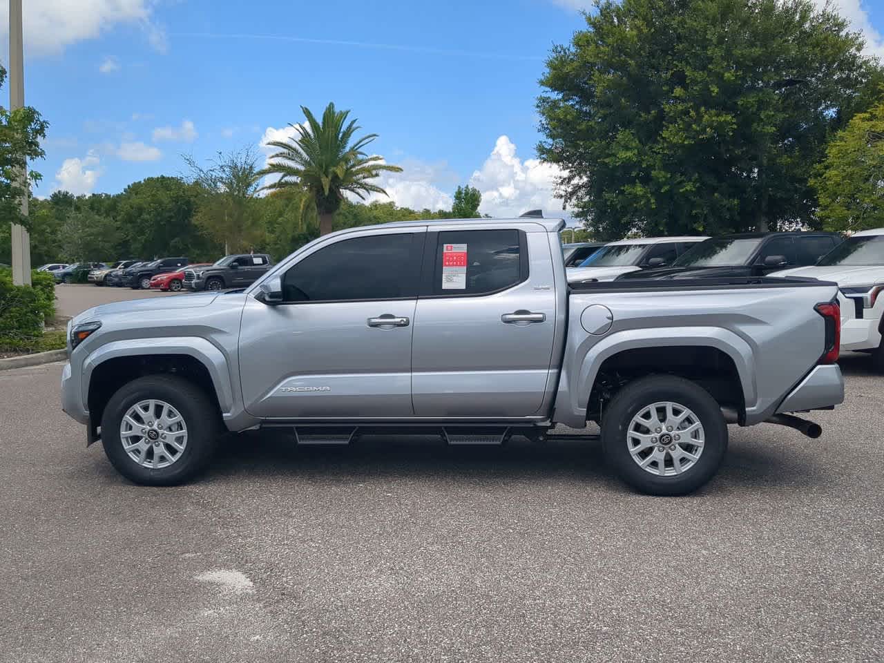 2025 Toyota Tacoma SR5 Double Cab photo 4