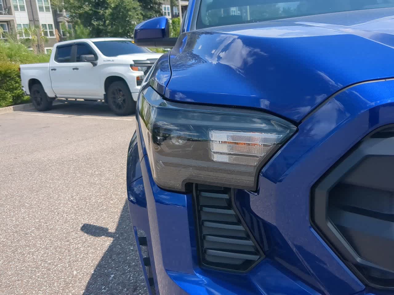 2025 Toyota Tacoma SR5 Double Cab photo 11