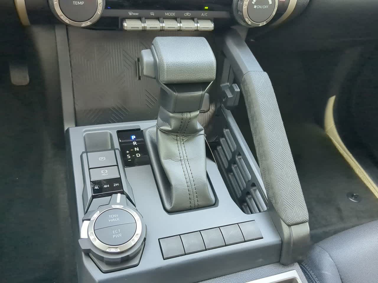 2025 Toyota Tacoma SR5 Double Cab photo 19