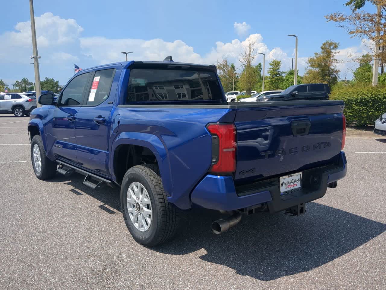 2025 Toyota Tacoma SR5 Double Cab photo 5