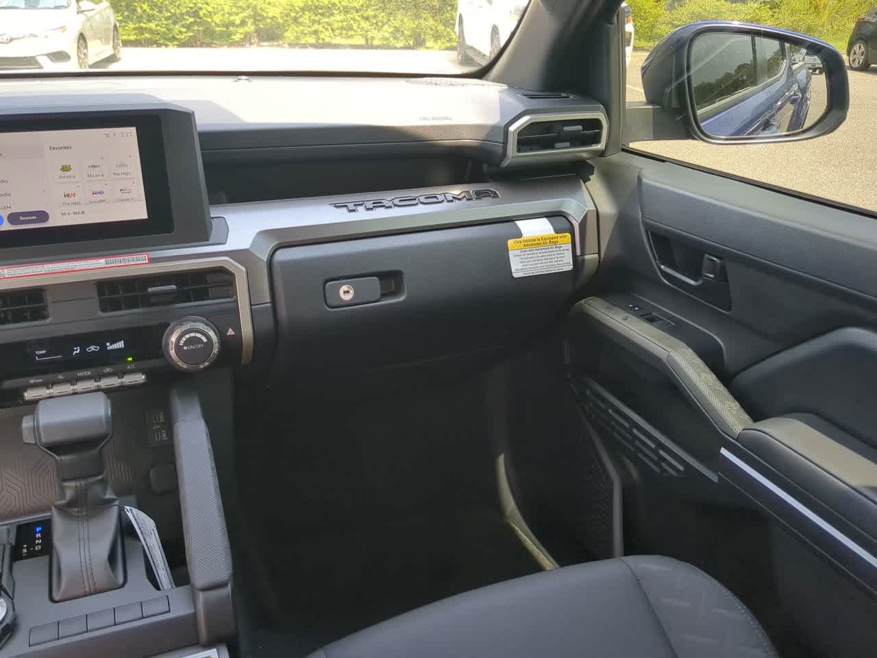 2025 Toyota Tacoma SR5 Double Cab photo 17