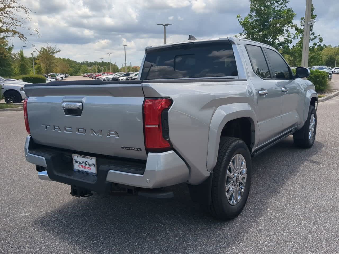 2025 Toyota Tacoma Limited Double Cab photo 4