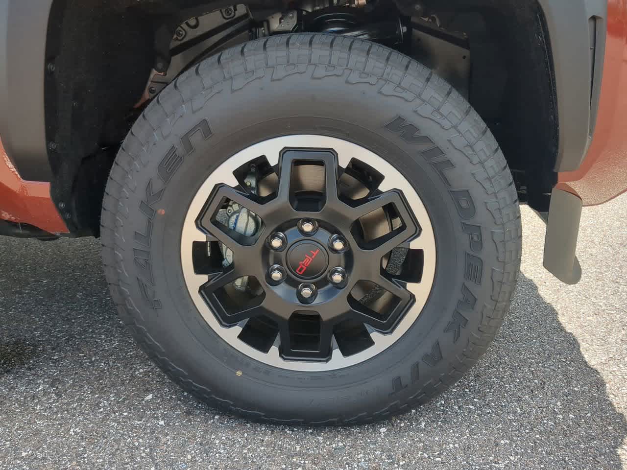 2025 Toyota Tacoma TRD Off-Road Double Cab photo 10