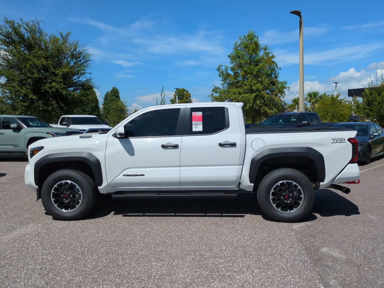 2025 Toyota Tacoma TRD Off-Road Double Cab photo 4