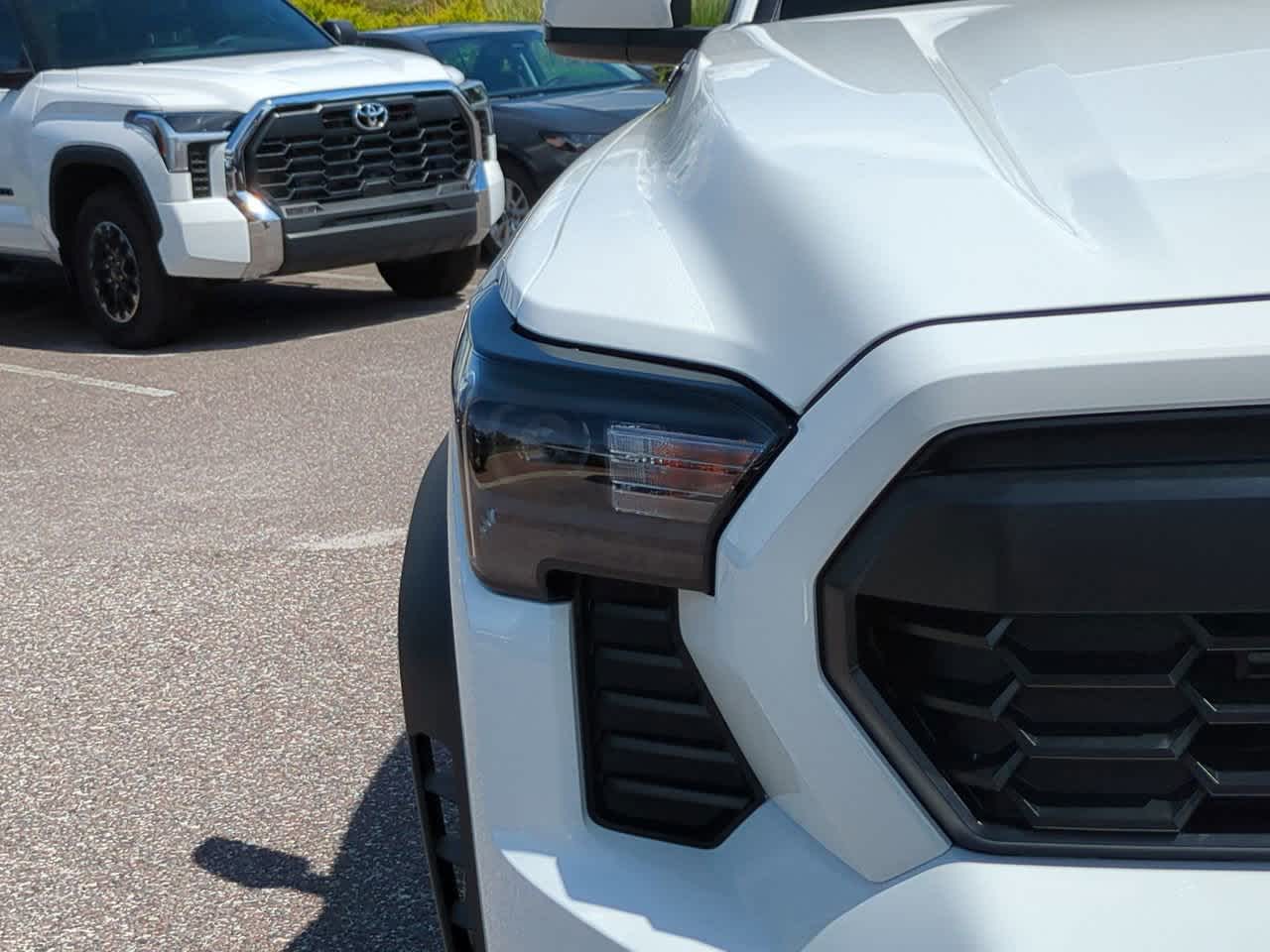 2025 Toyota Tacoma TRD Off-Road Double Cab photo 11