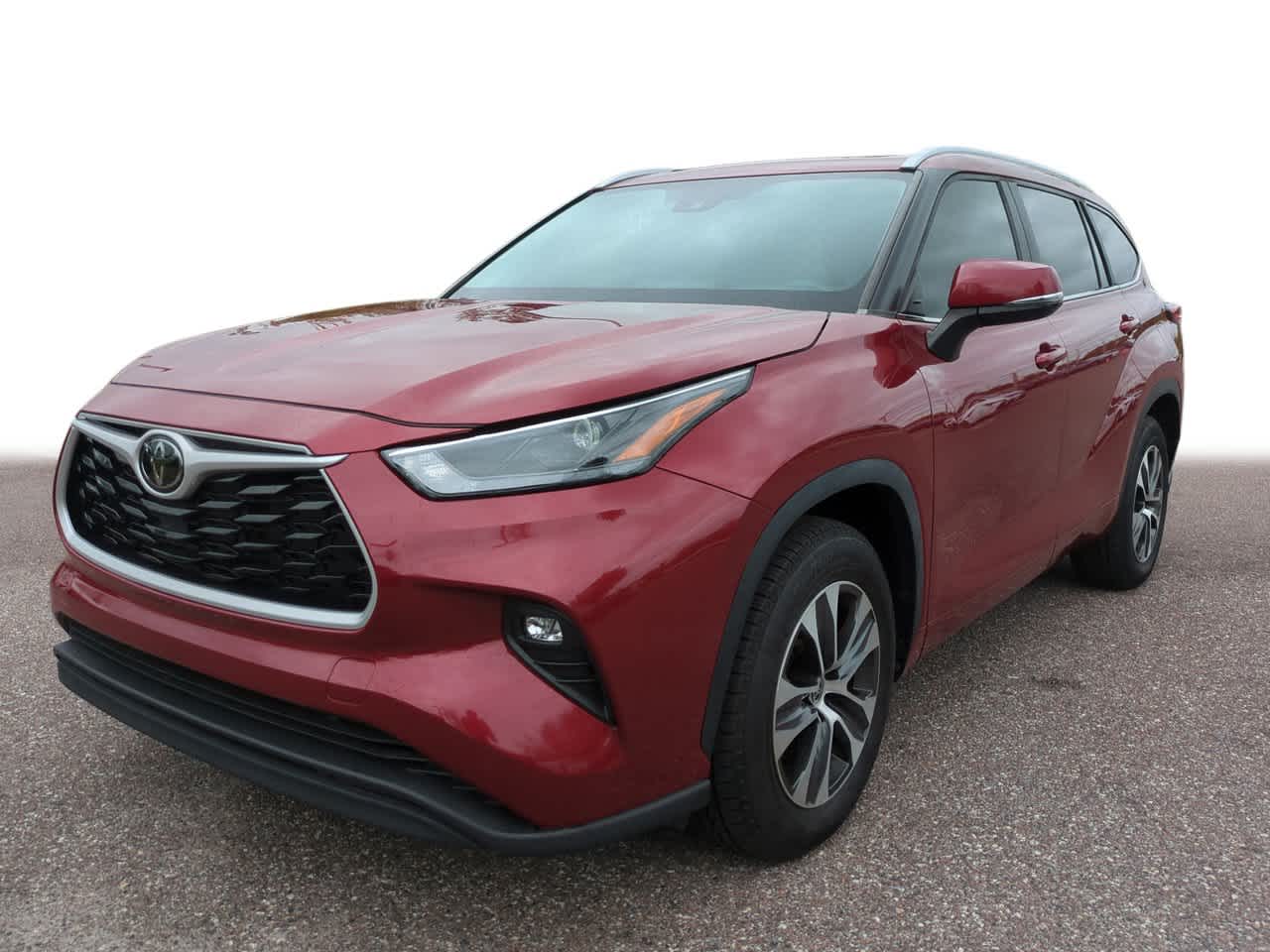 Red (Ruby Flare Pearl) 2023 Toyota Highlander XLE FWD SUV / Crossover Front-Wheel Drive 8-Speed Automatic