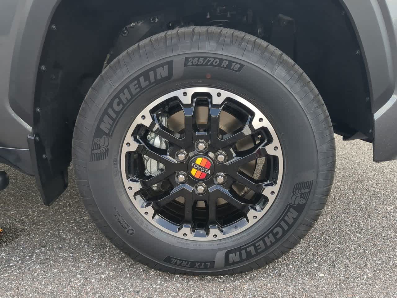 2025 Toyota Tundra SR5 CrewMax photo 11