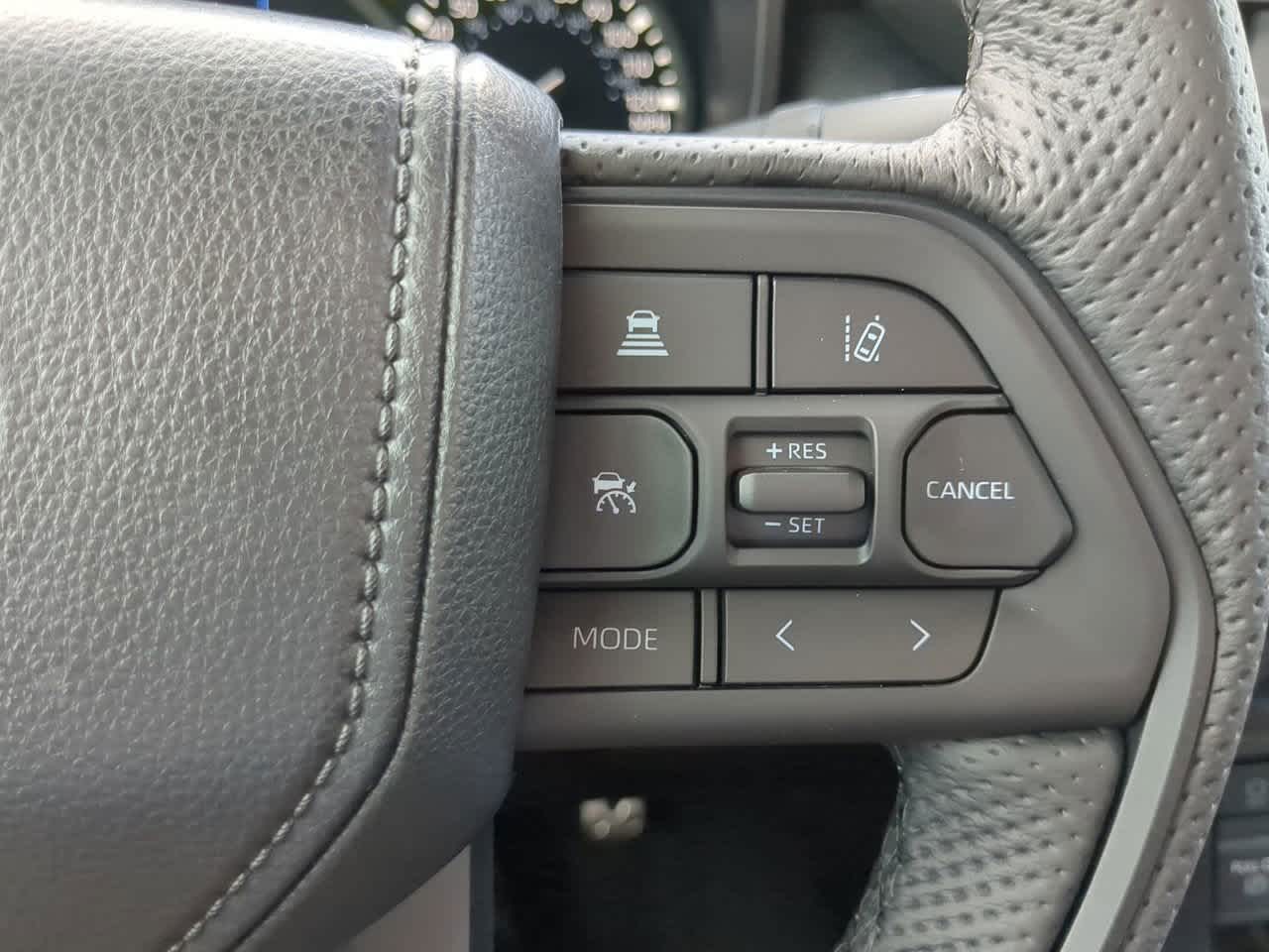2025 Toyota Tundra SR5 CrewMax photo 23