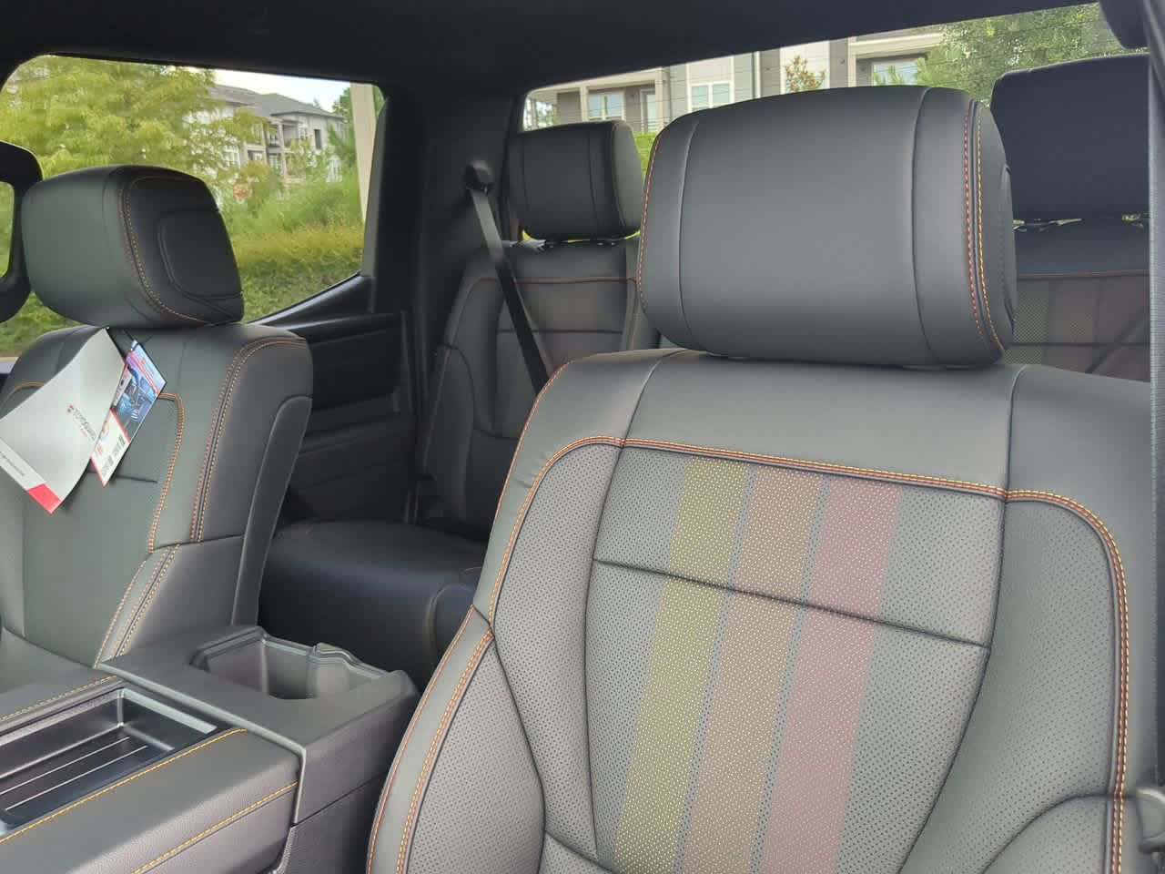 2025 Toyota Tundra SR5 CrewMax photo 8