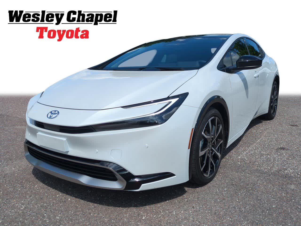 White (Wind Chill Pearl) 2026 Toyota Prius Plug-In Hybrid Hatchback Front-Wheel Drive Continuously Variable Transmission