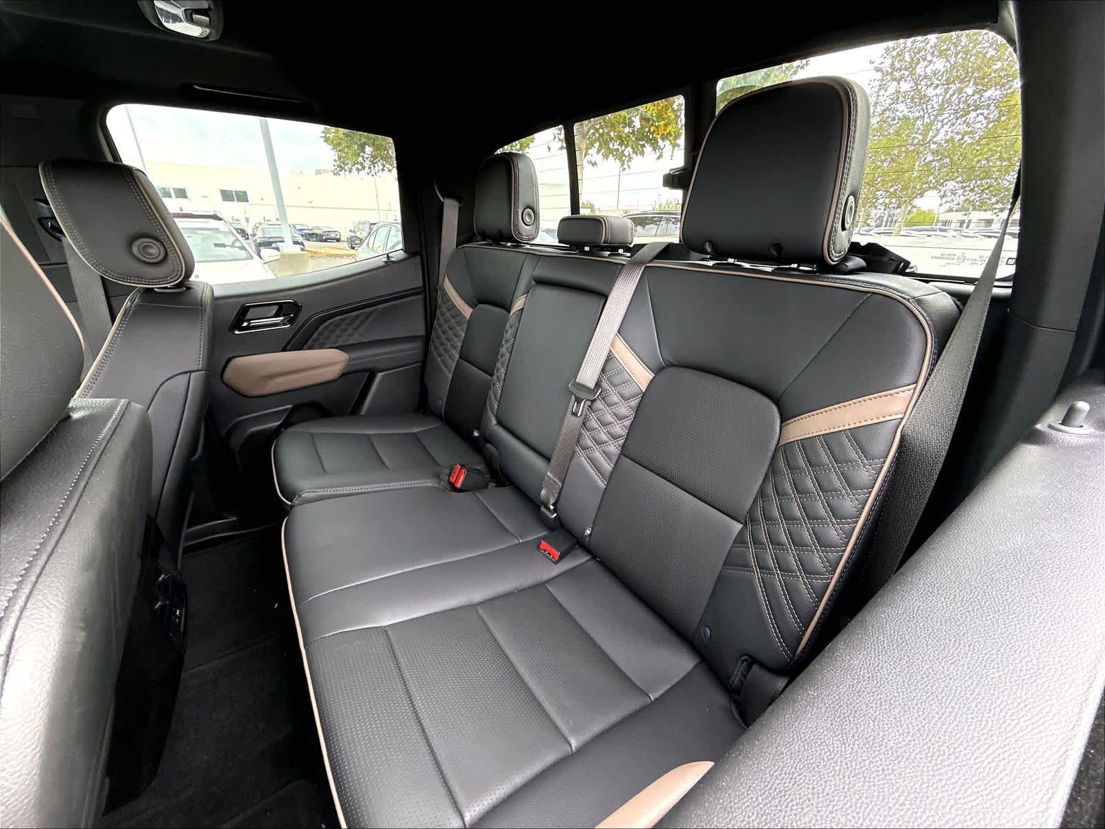 Used 2025 GMC Canyon Truck