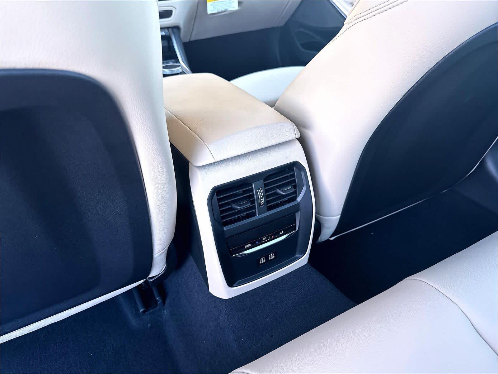 New 2026 BMW 330i NA Sedan