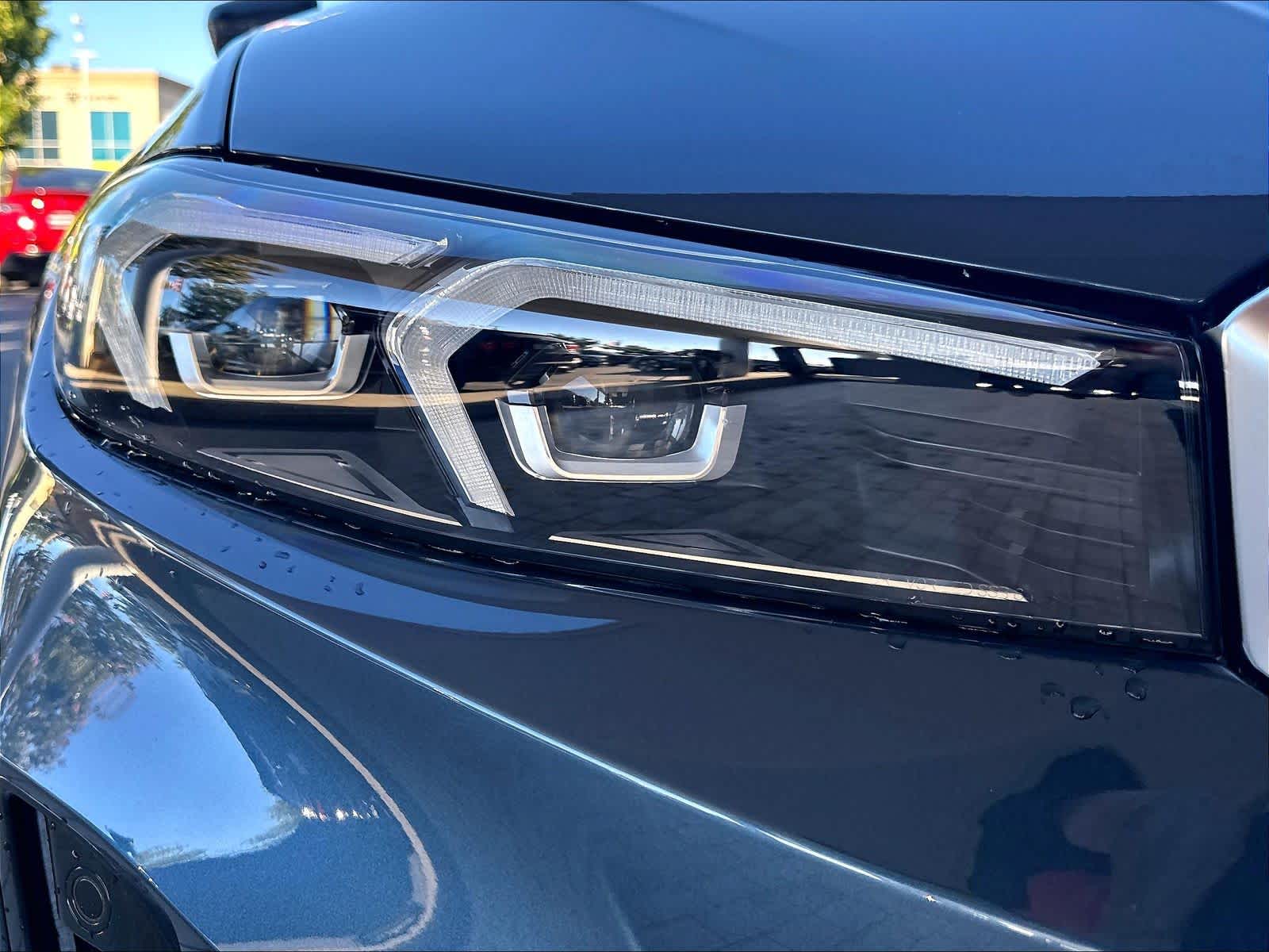 New 2026 BMW 330i NA Sedan