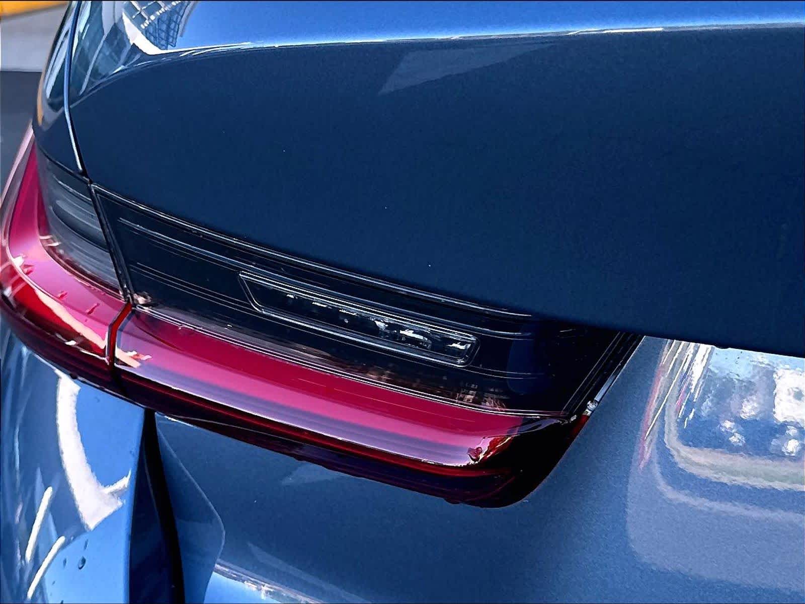 New 2026 BMW 330i NA Sedan