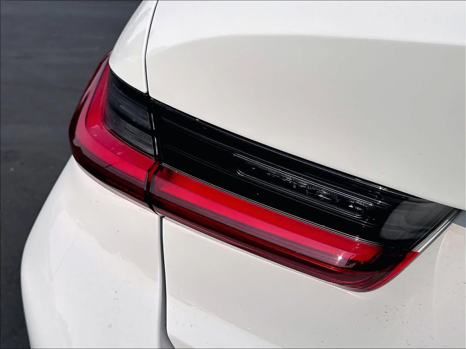 New 2026 BMW 330i NA Sedan