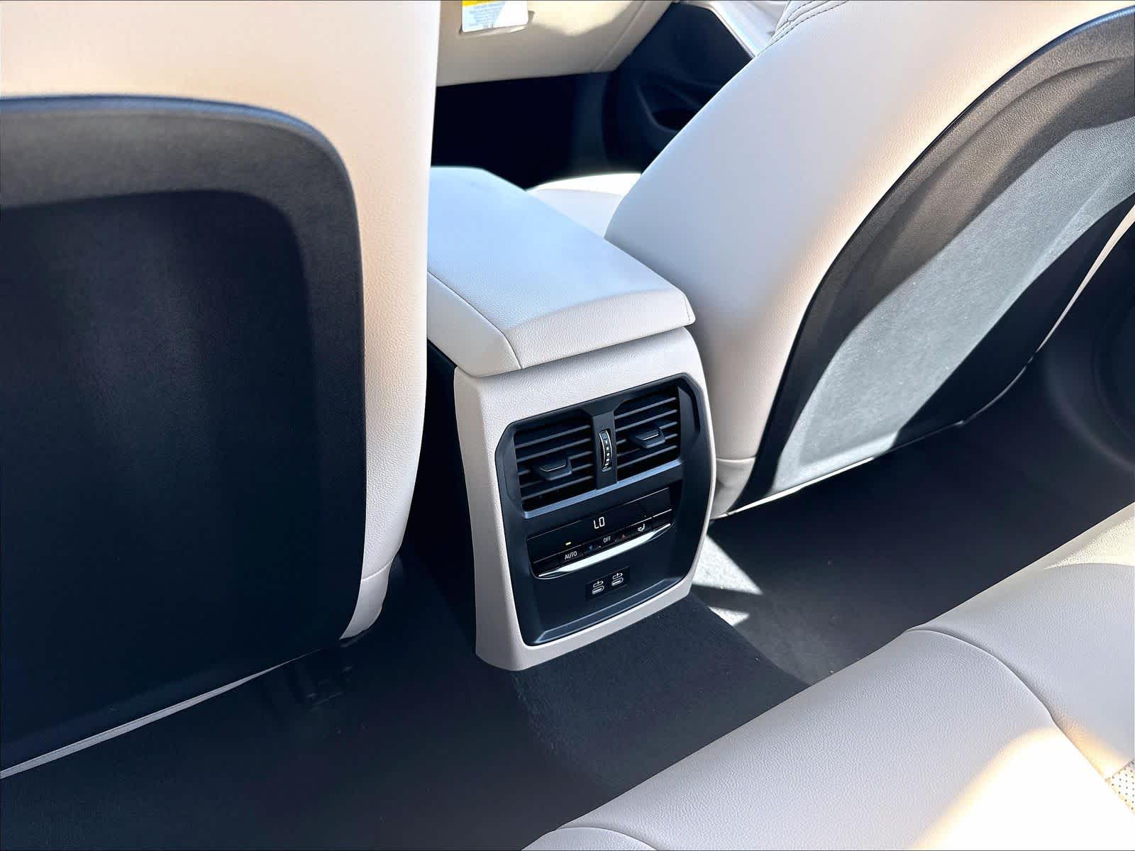 New 2026 BMW 330i NA Sedan