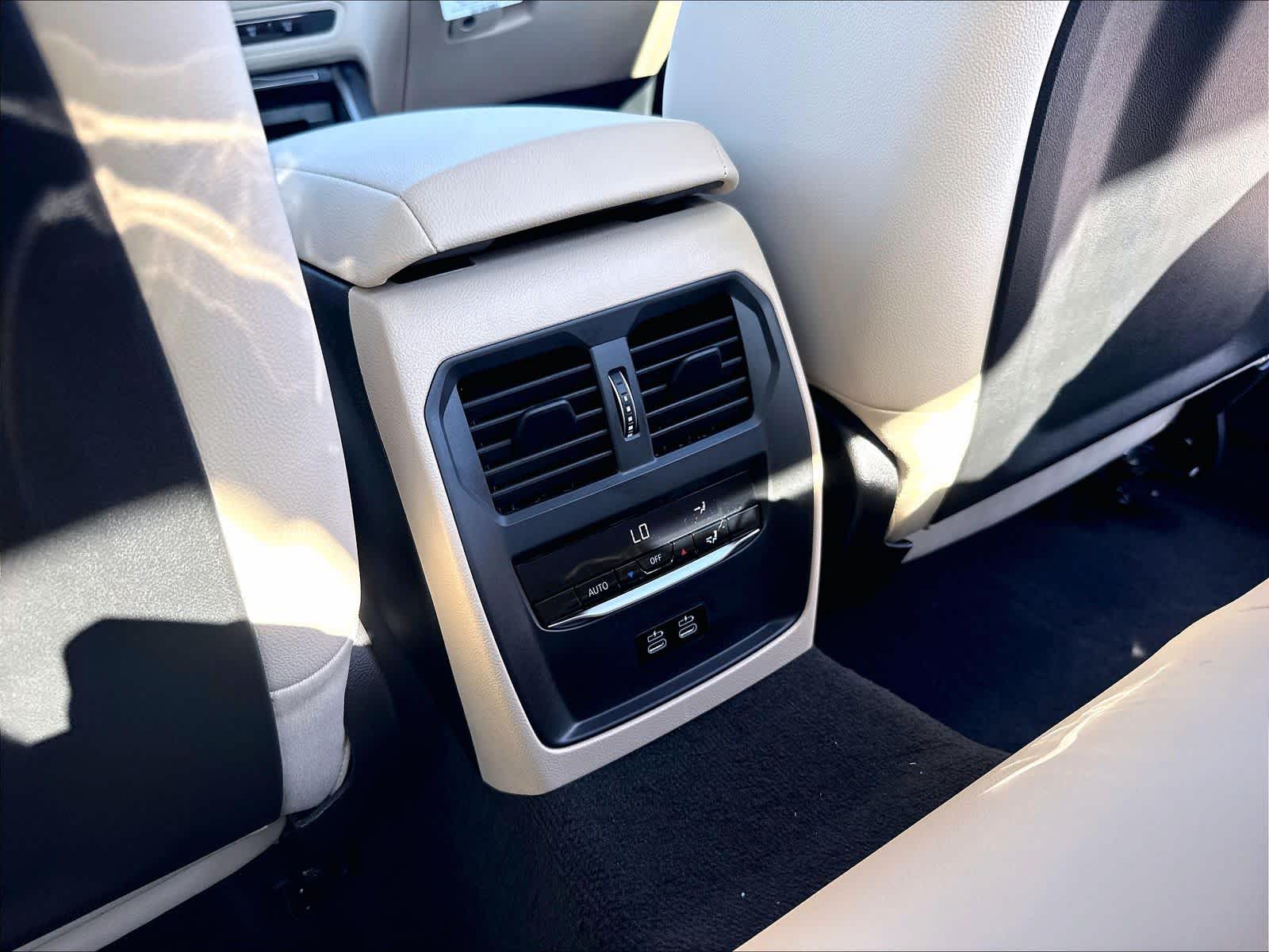 New 2026 BMW 330i NA Sedan