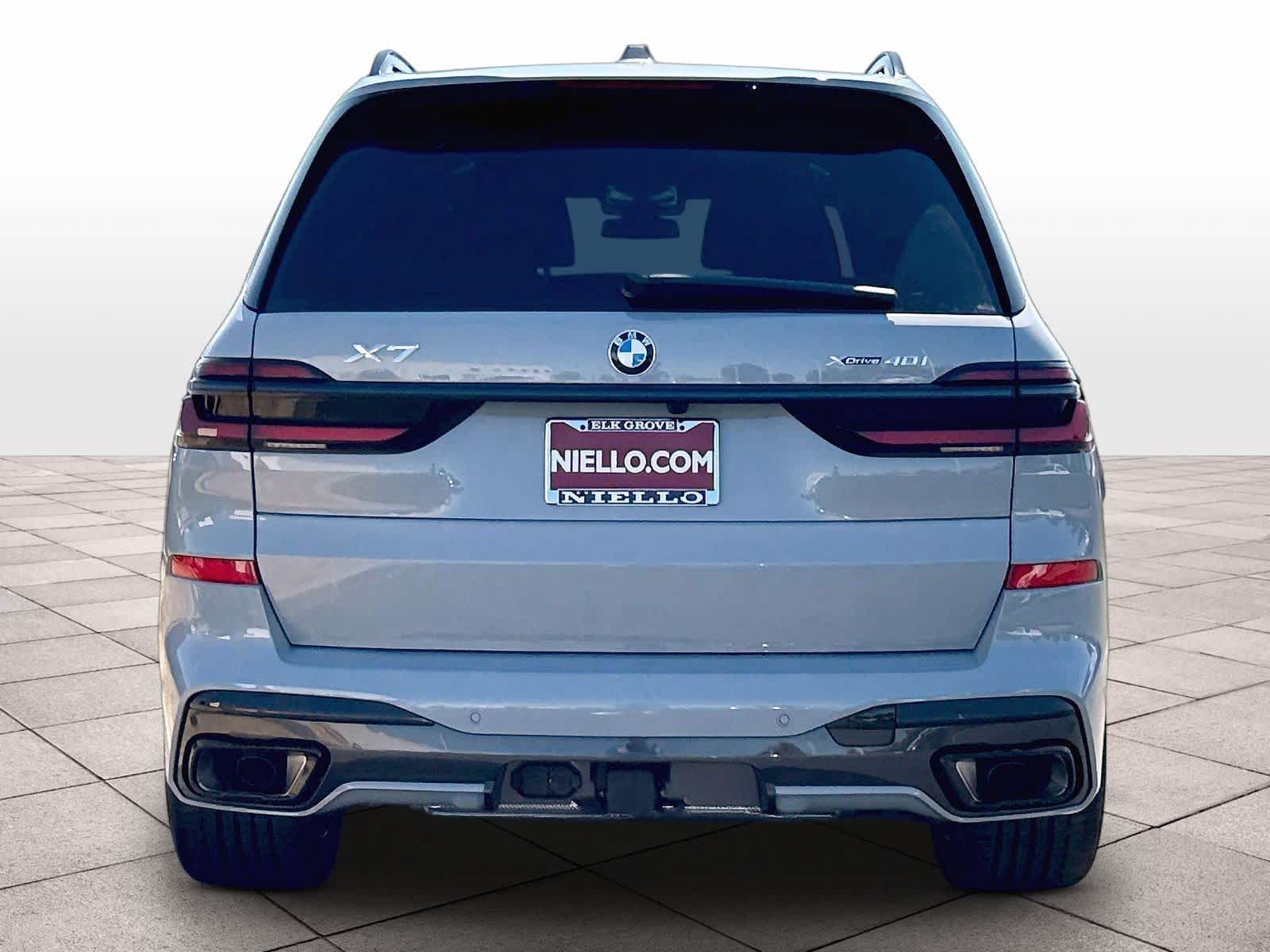 New 2027 BMW X7 xDrive40i SUV