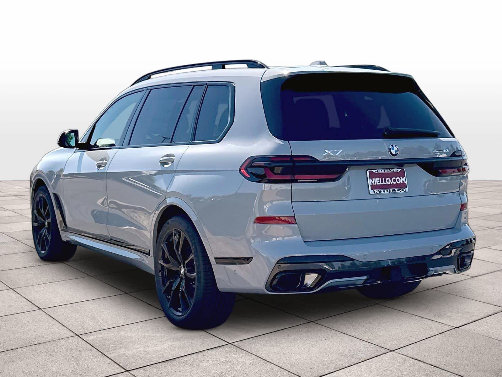 New 2027 BMW X7 xDrive40i SUV