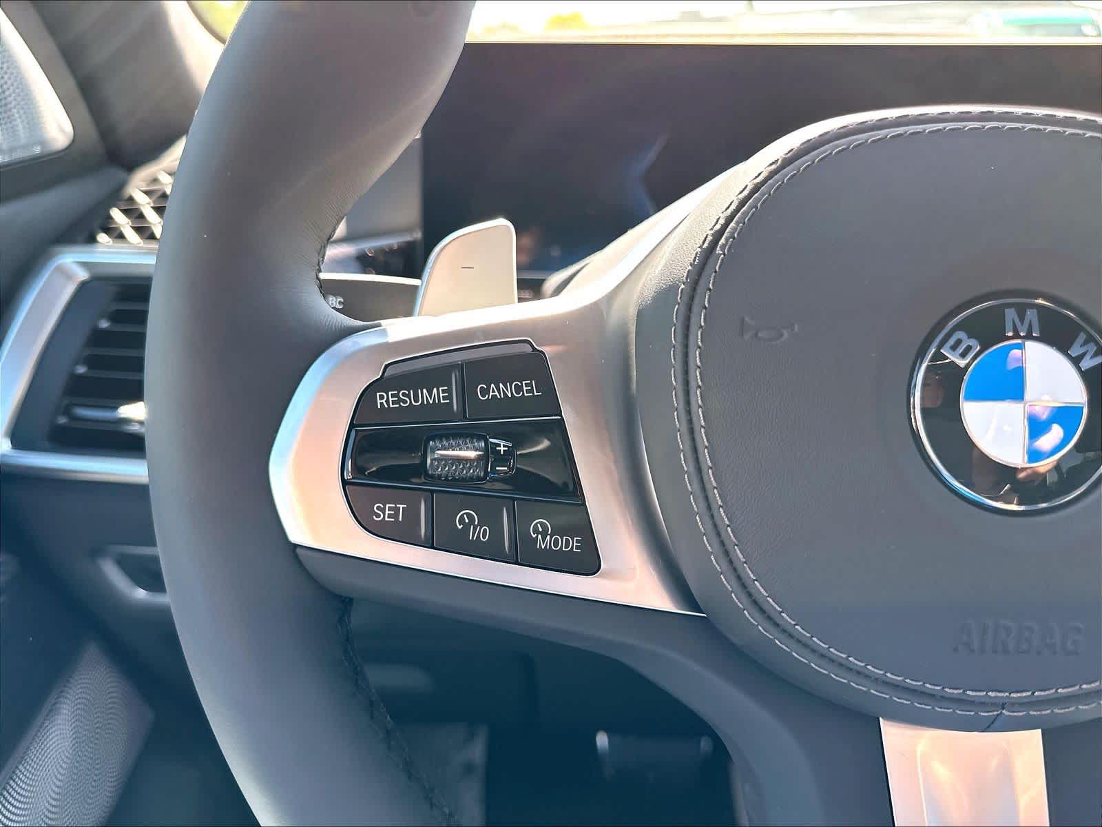 New 2027 BMW X7 xDrive40i SUV