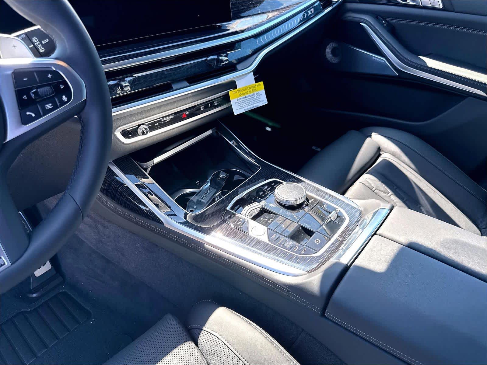 New 2027 BMW X7 xDrive40i SUV