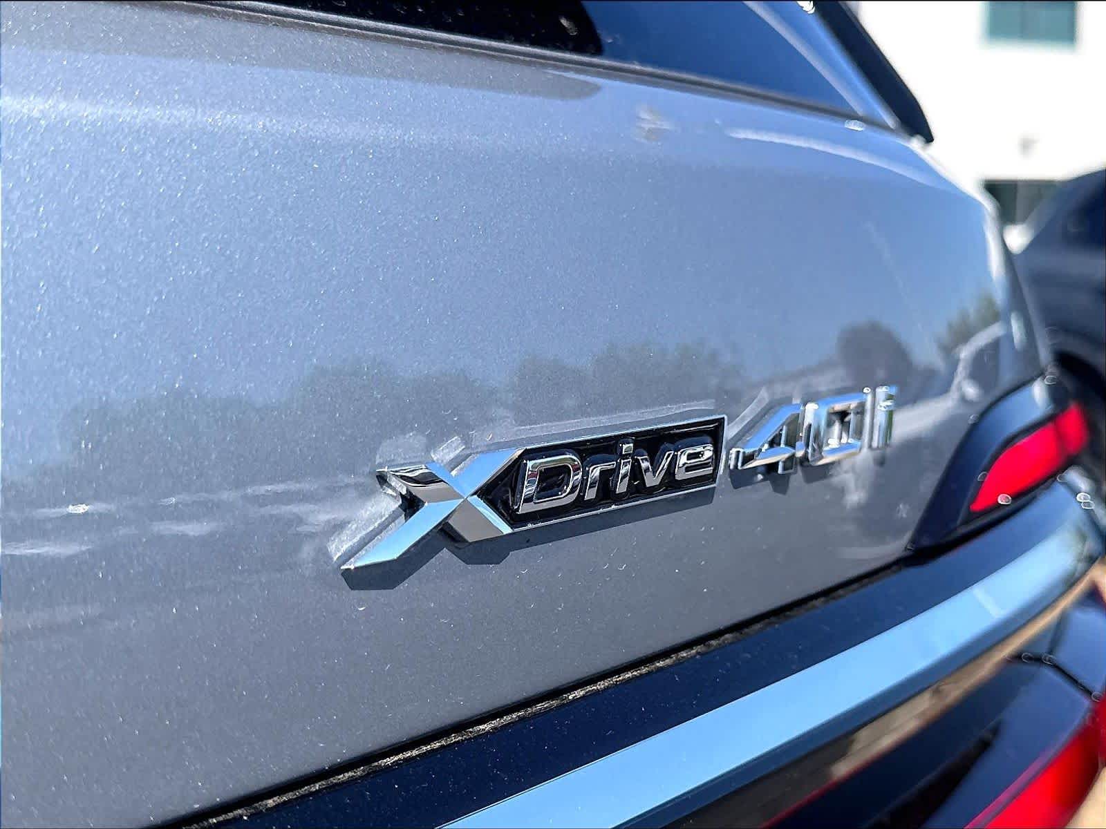 New 2027 BMW X7 xDrive40i SUV