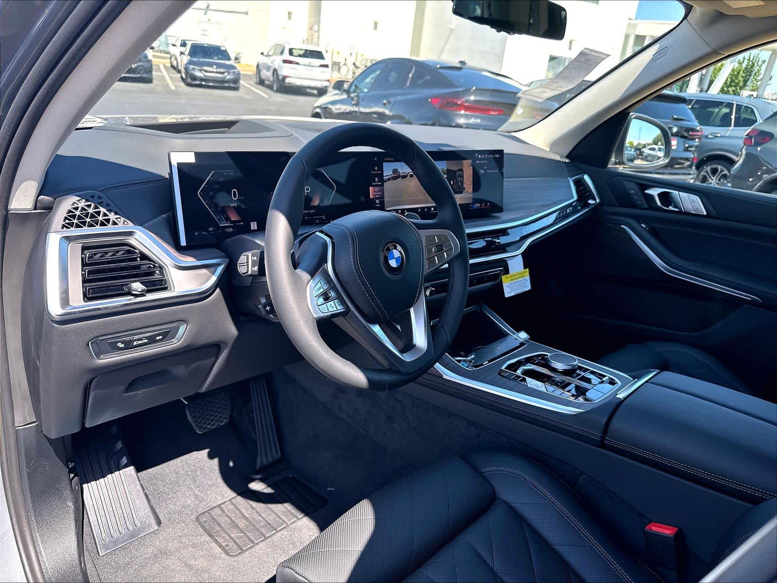 New 2027 BMW X7 xDrive40i SUV