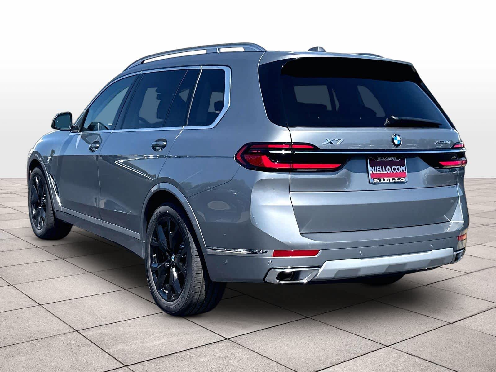 New 2027 BMW X7 xDrive40i SUV