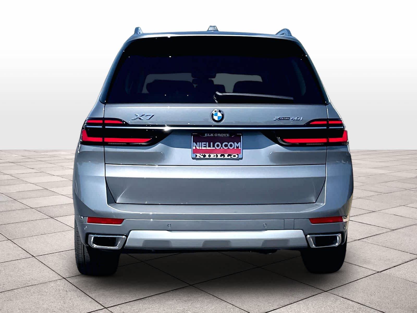 New 2027 BMW X7 xDrive40i SUV