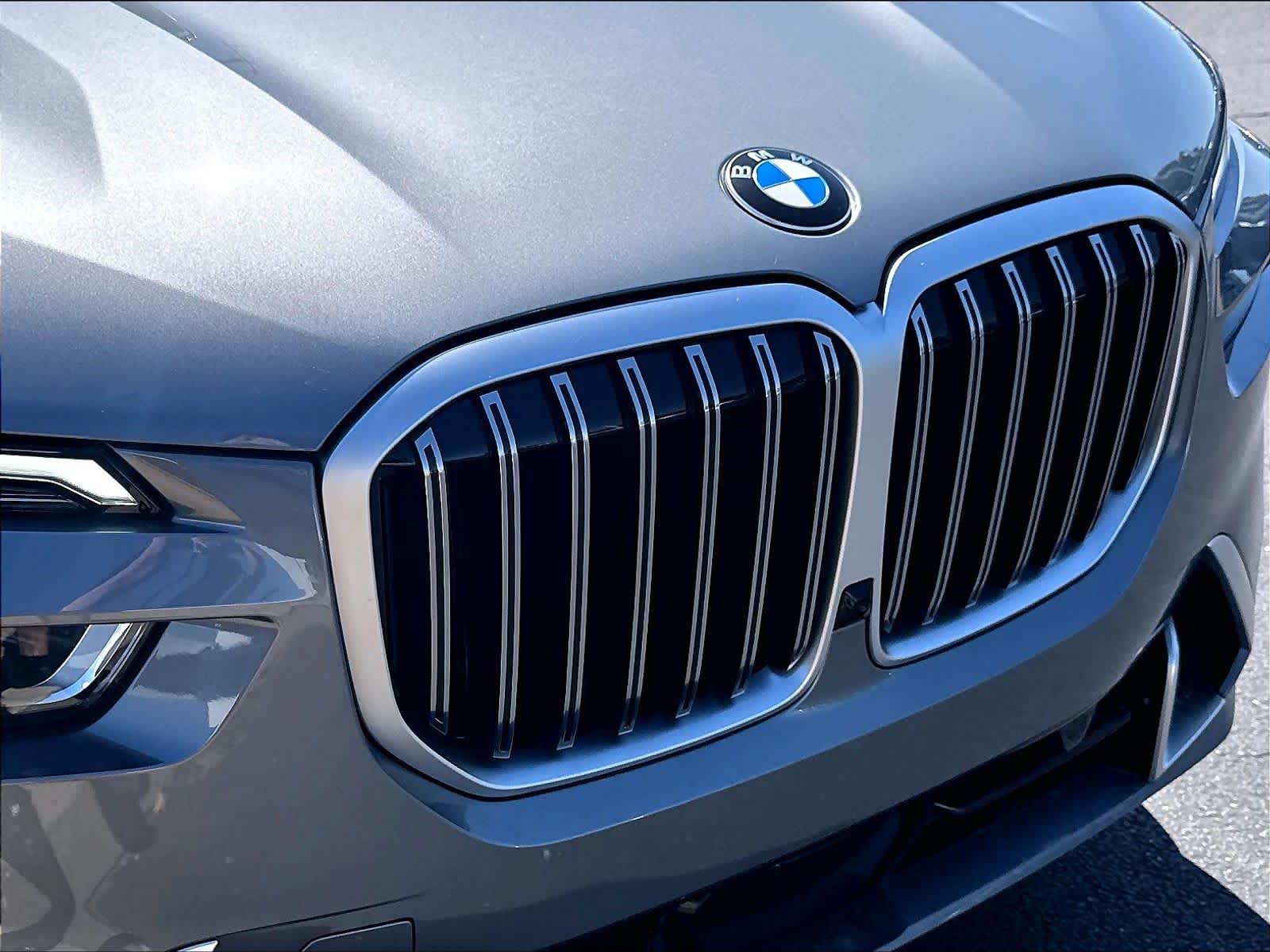 New 2027 BMW X7 xDrive40i SUV