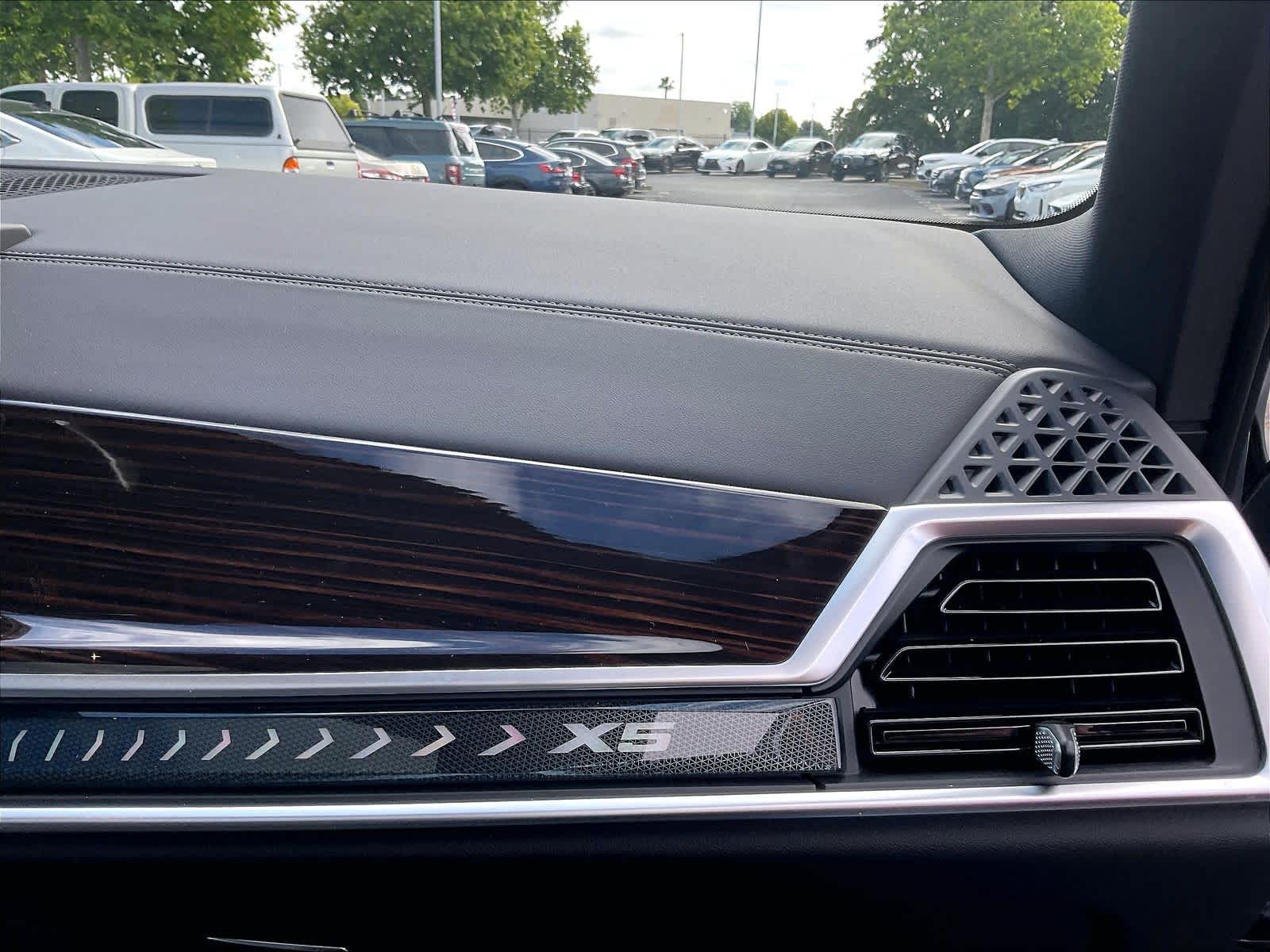 New 2026 BMW X5 xDrive40i SUV