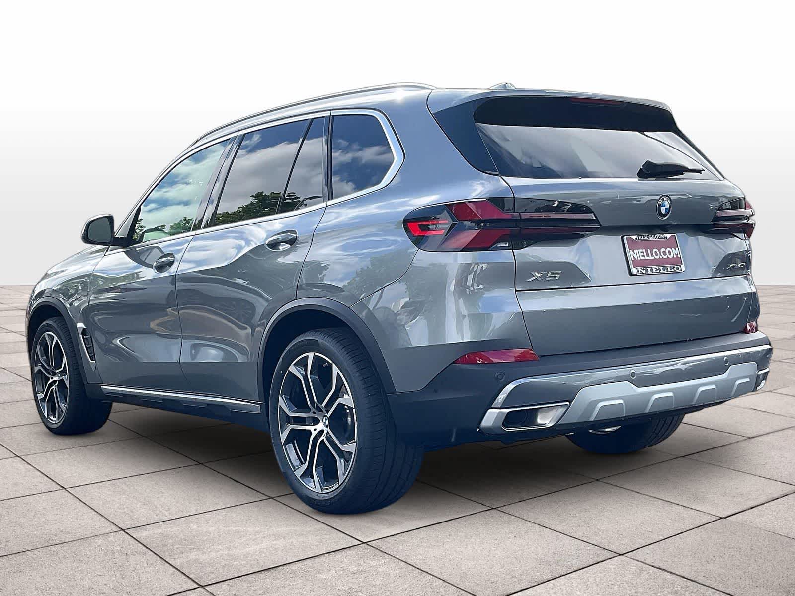 New 2026 BMW X5 xDrive40i SUV