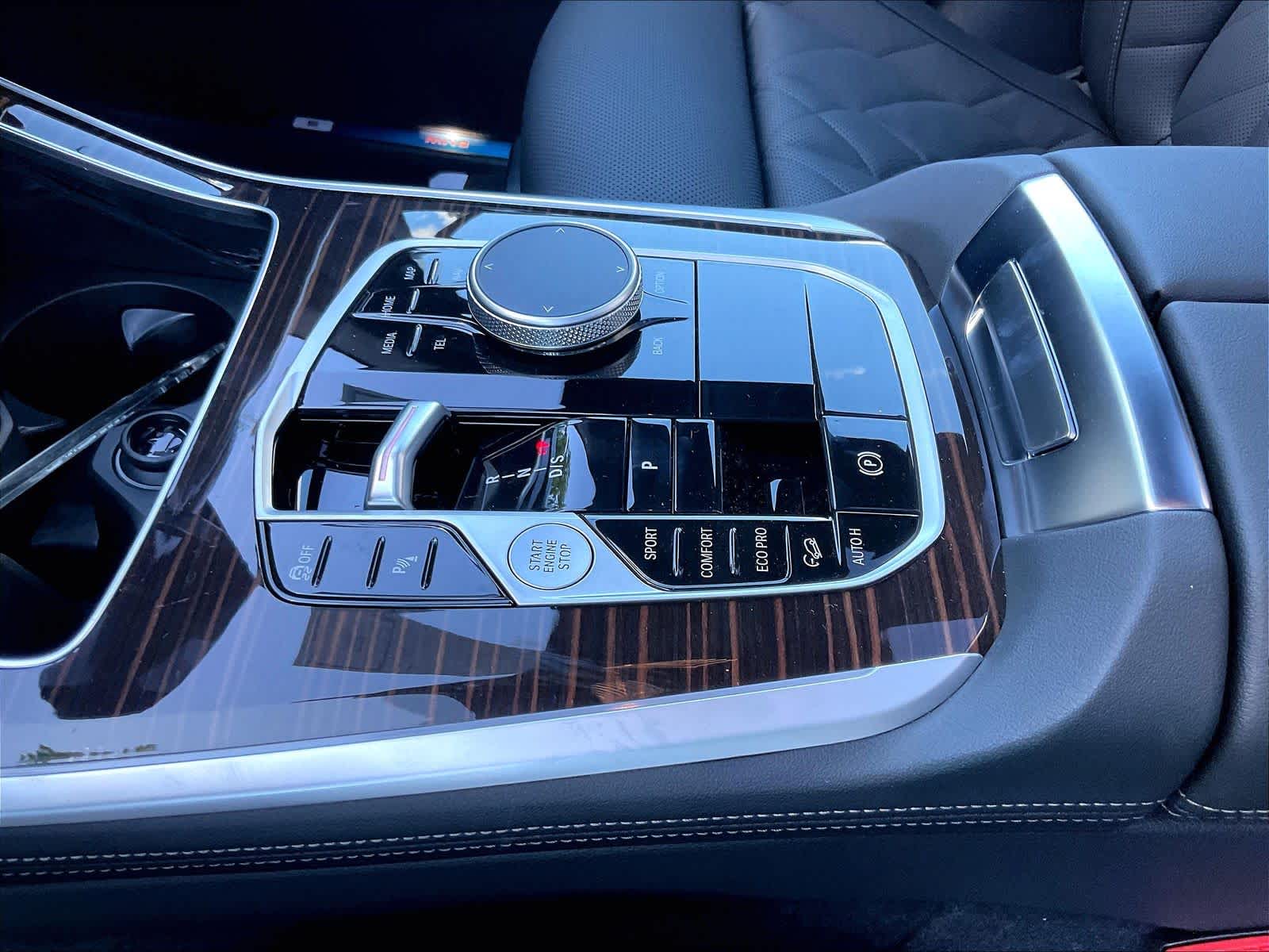 New 2026 BMW X5 xDrive40i SUV